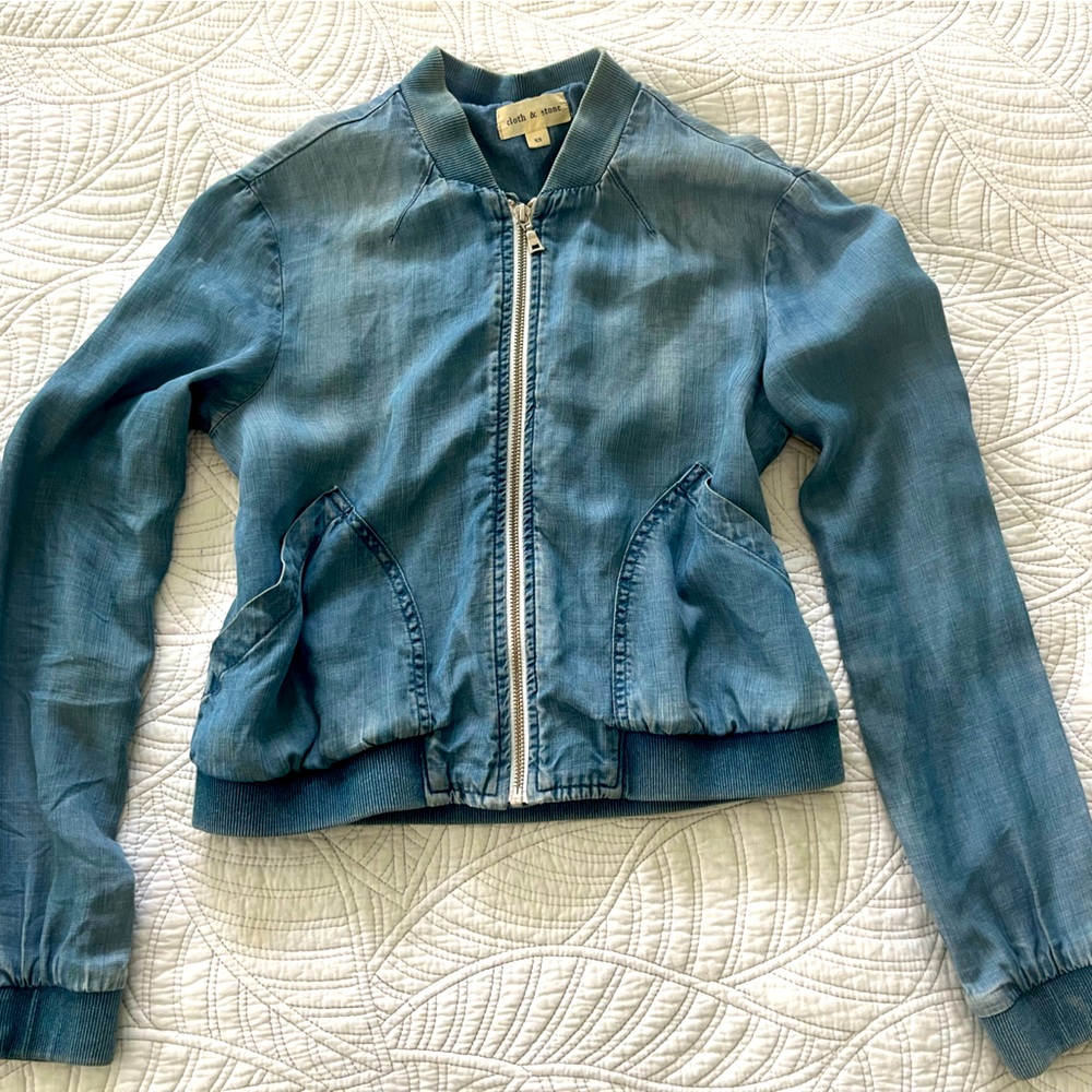 Cloth and stone zip up light and soft jean jacket